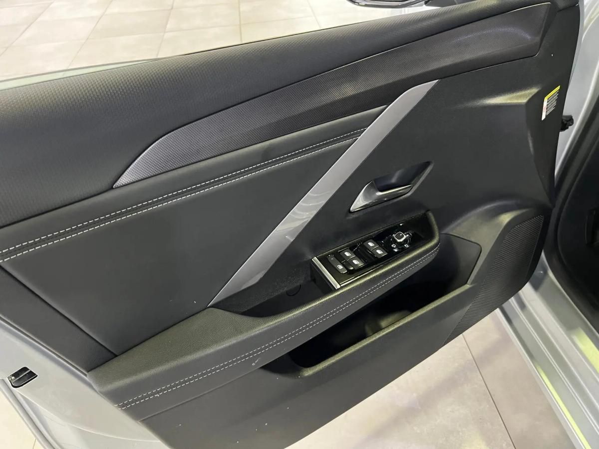 opel-astra-sport-tourer-2025-gasolina-1199cc