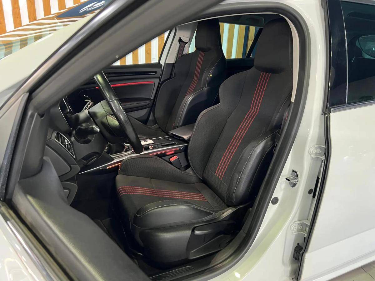 renault-megane-sport-tourer-2021-gasolina-1332cc