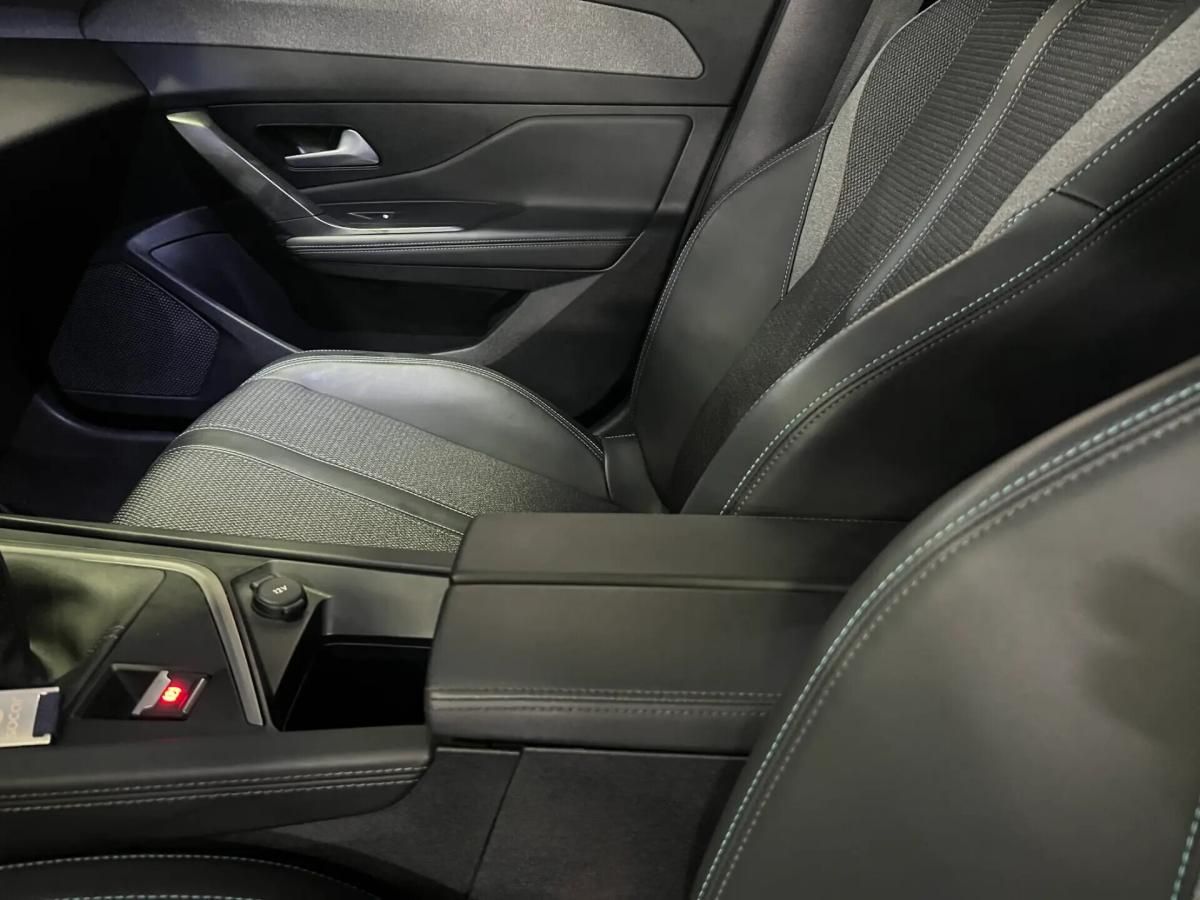peugeot-308-2024-gasolina-1199cc