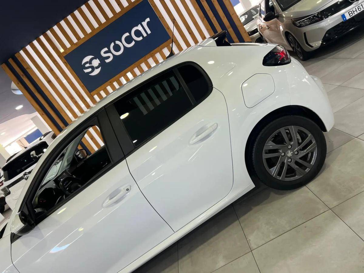peugeot-208-2022-gasolina-1199cc