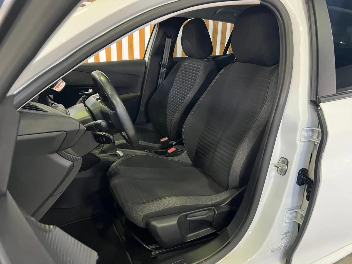 peugeot-208-2022-gasolina-1199cc