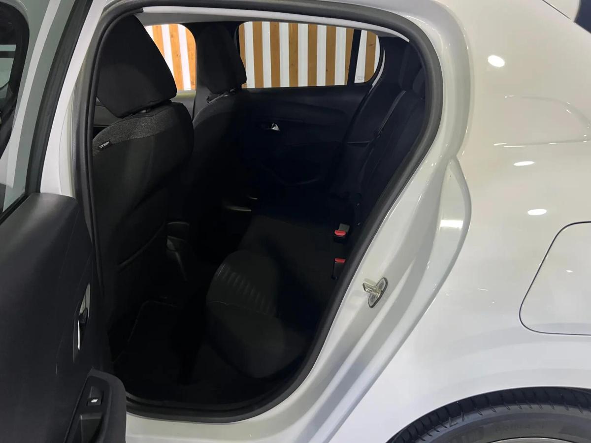 peugeot-208-2022-gasolina-1199cc