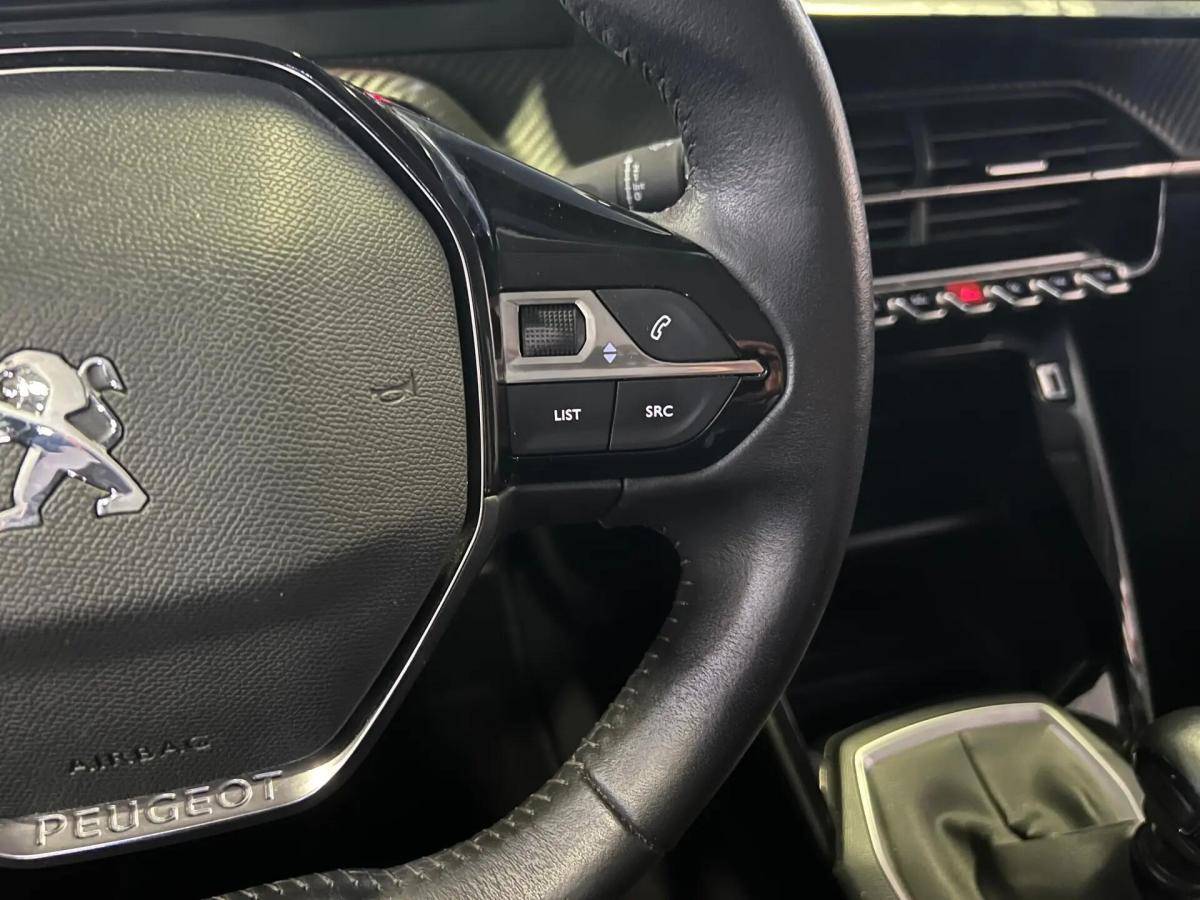 peugeot-208-2022-gasolina-1199cc