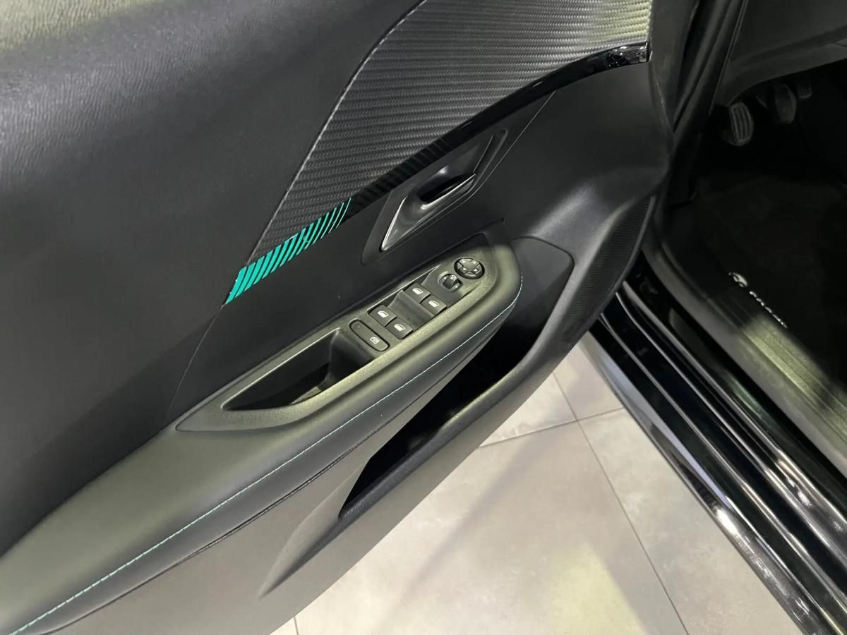 peugeot-208-2022-diesel-1499cc