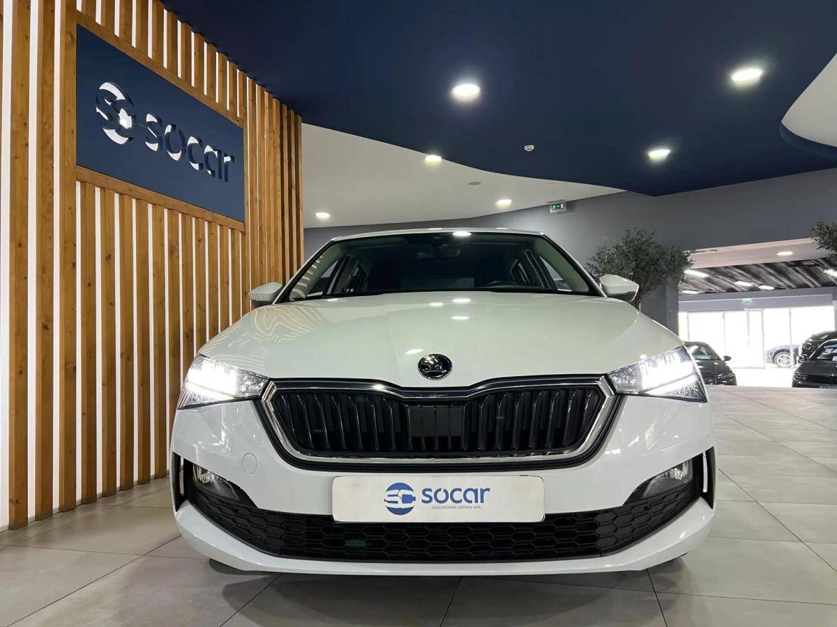 skoda-scala-2023-gasolina-999cc