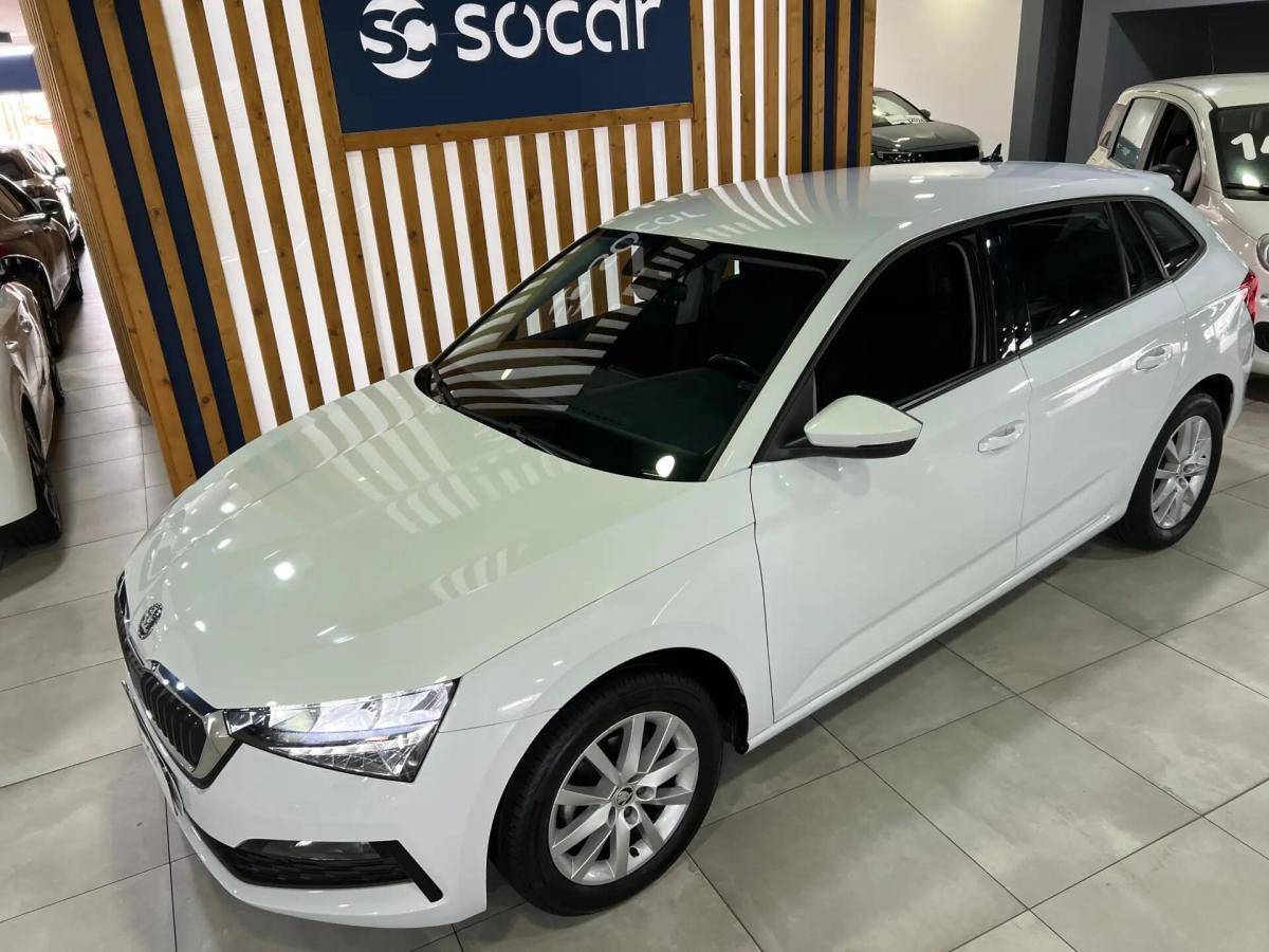 skoda-scala-2023-gasolina-999cc