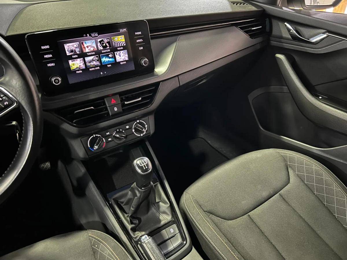 skoda-scala-2023-gasolina-999cc