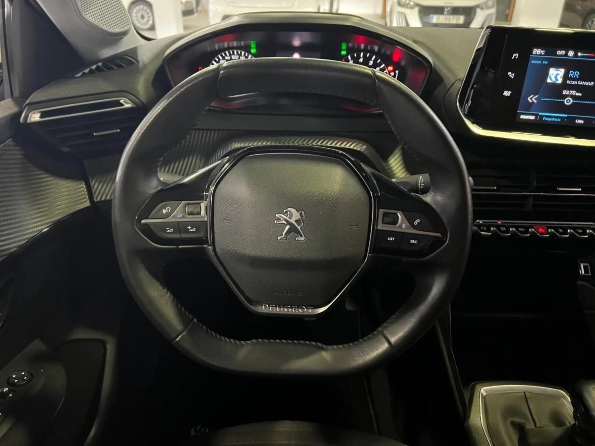 peugeot-208-2022-gasolina-1199cc