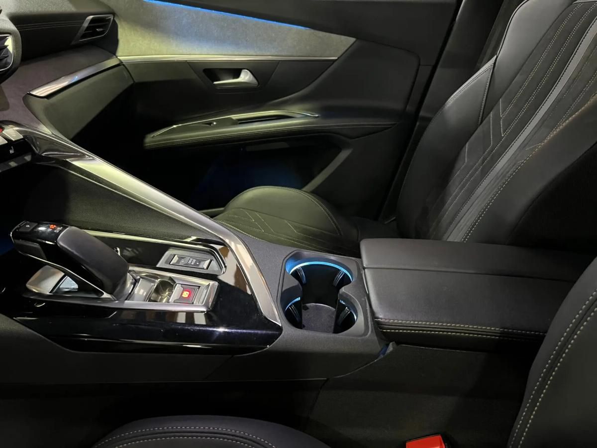peugeot-3008-2023-hibrido-a-gasolina-1598cc