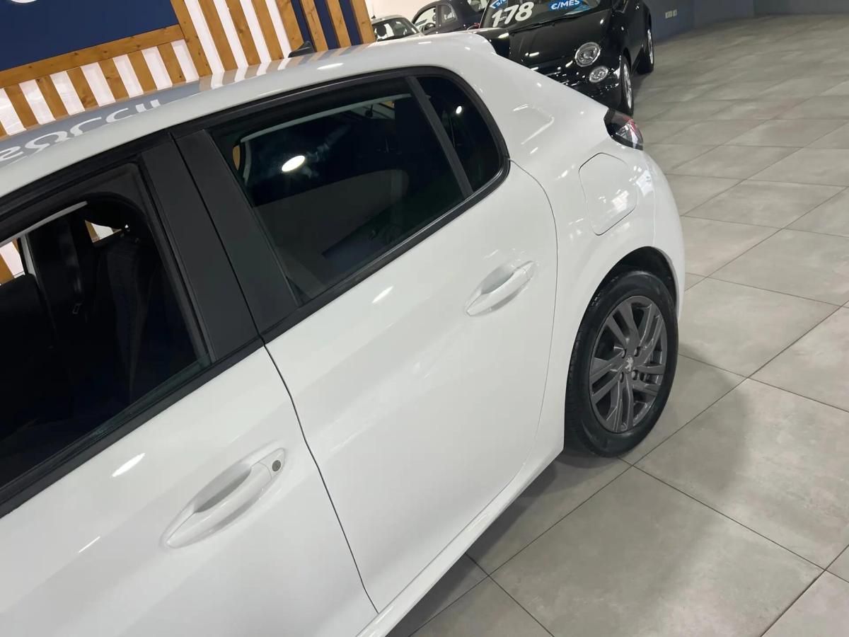 peugeot-208-2021-gasolina-1199cc