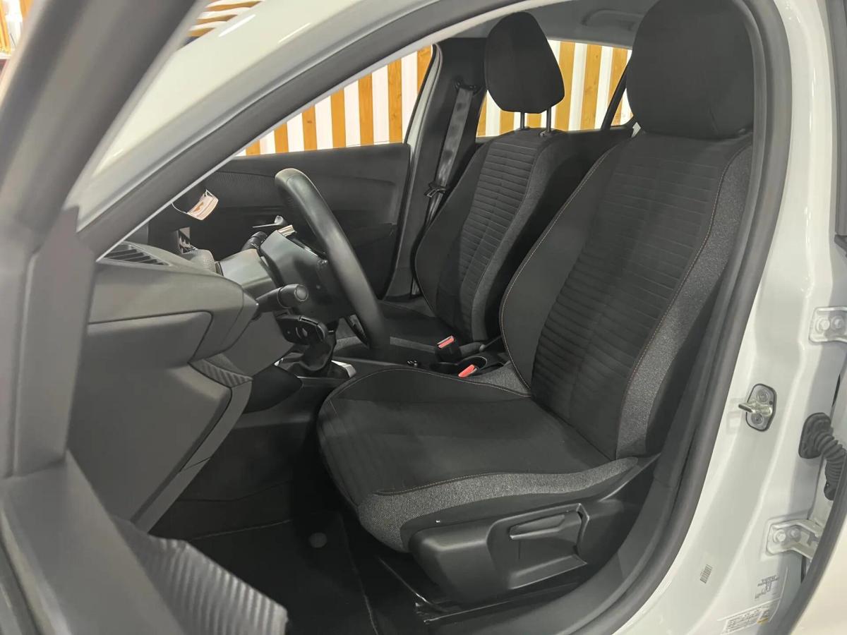 peugeot-208-2021-gasolina-1199cc