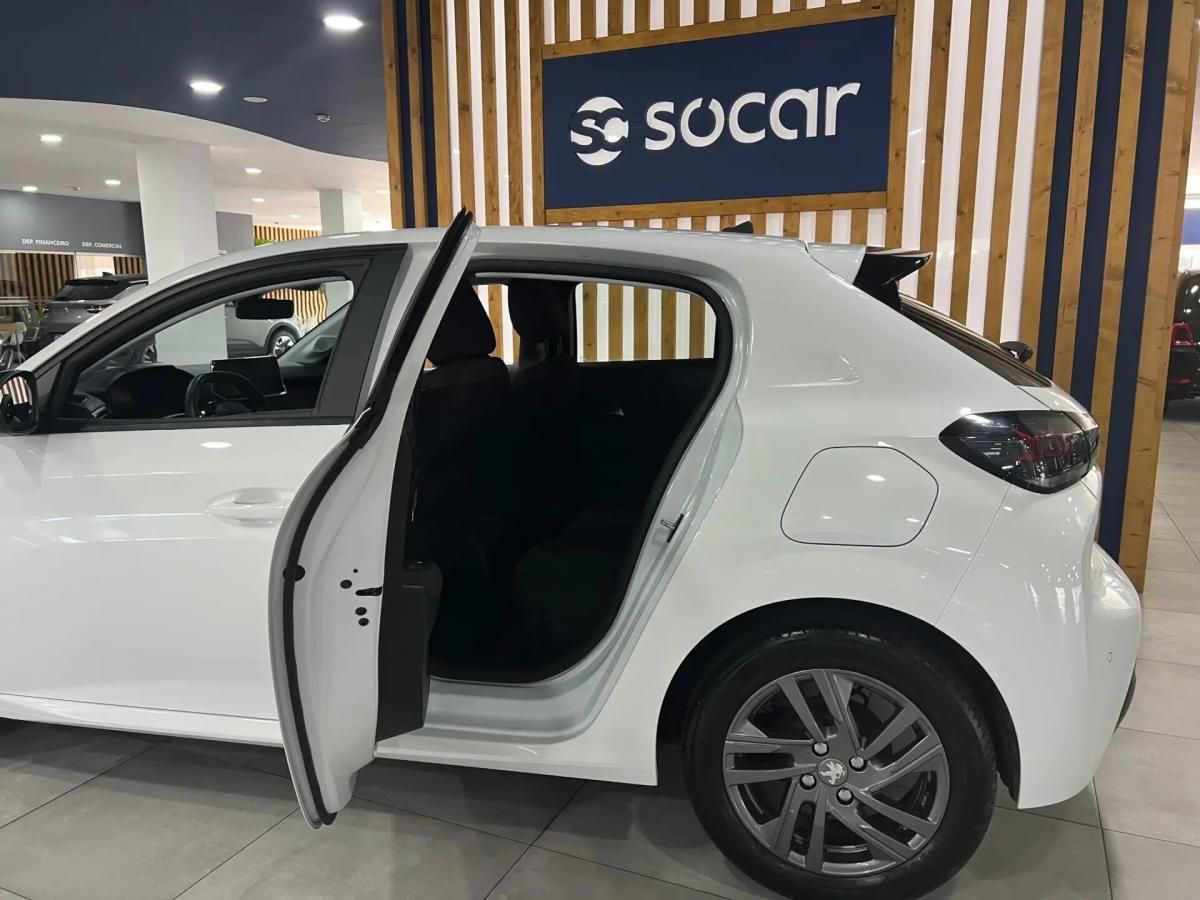 peugeot-208-2021-gasolina-1199cc