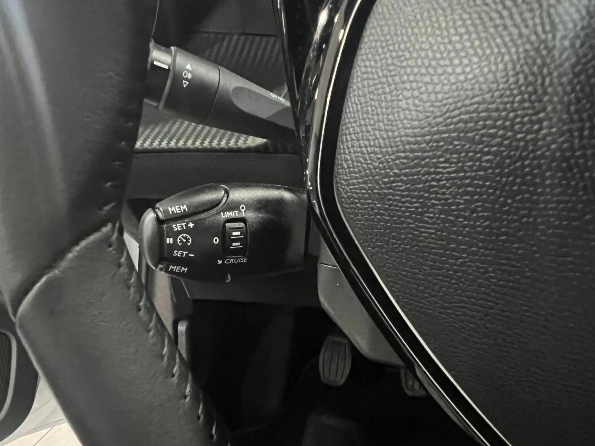 peugeot-208-2021-gasolina-1199cc