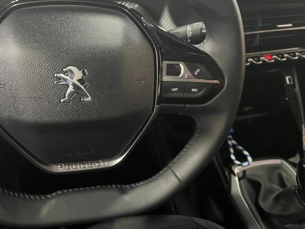 peugeot-208-2021-gasolina-1199cc