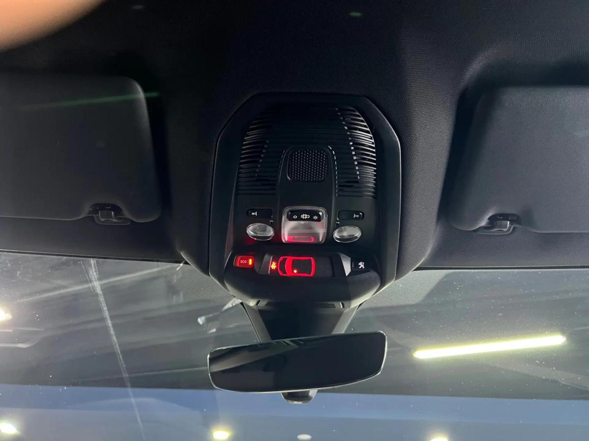peugeot-3008-2023-hibrido-a-gasolina-1598cc