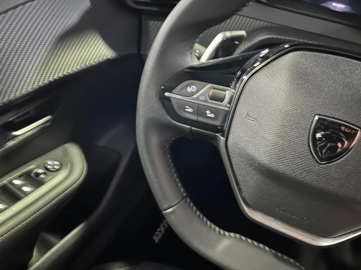 peugeot-208-2025-hibrido-a-gasolina-1199cc