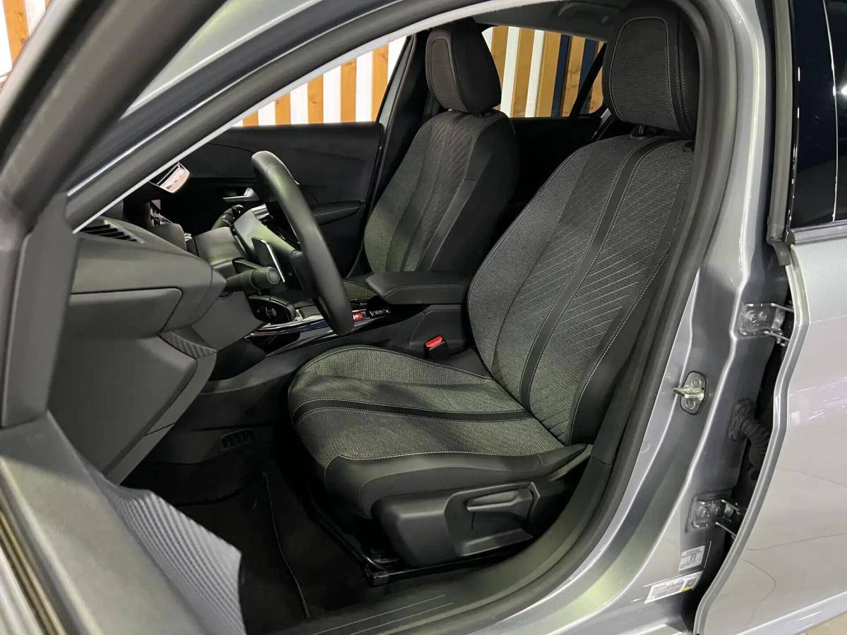 peugeot-208-2025-gasolina-1199cc