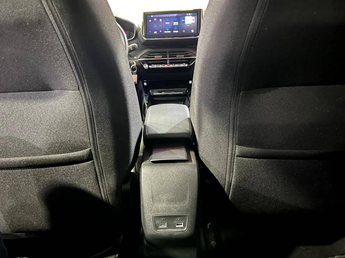 peugeot-208-2025-gasolina-1199cc
