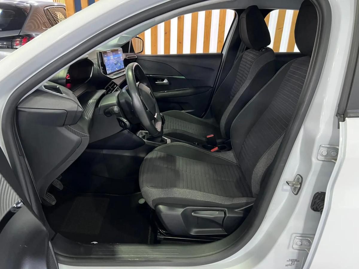 peugeot-208-2024-gasolina-1199cc