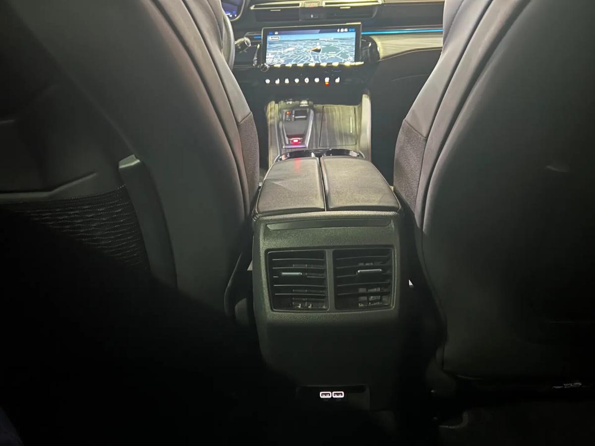peugeot-508-sw-2023-hibrido-a-gasolina-1598cc