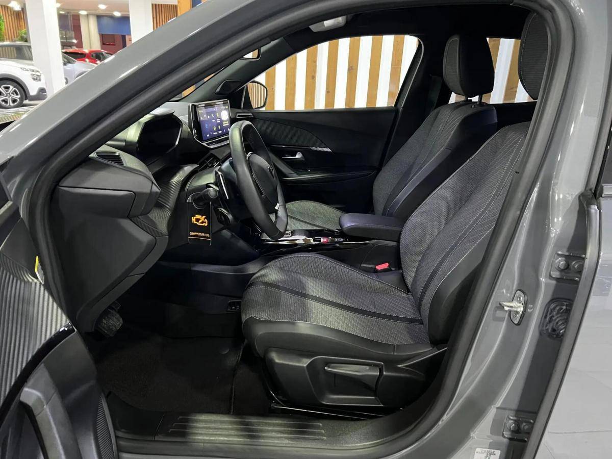 peugeot-e-2008-2026-eletrico-0cc