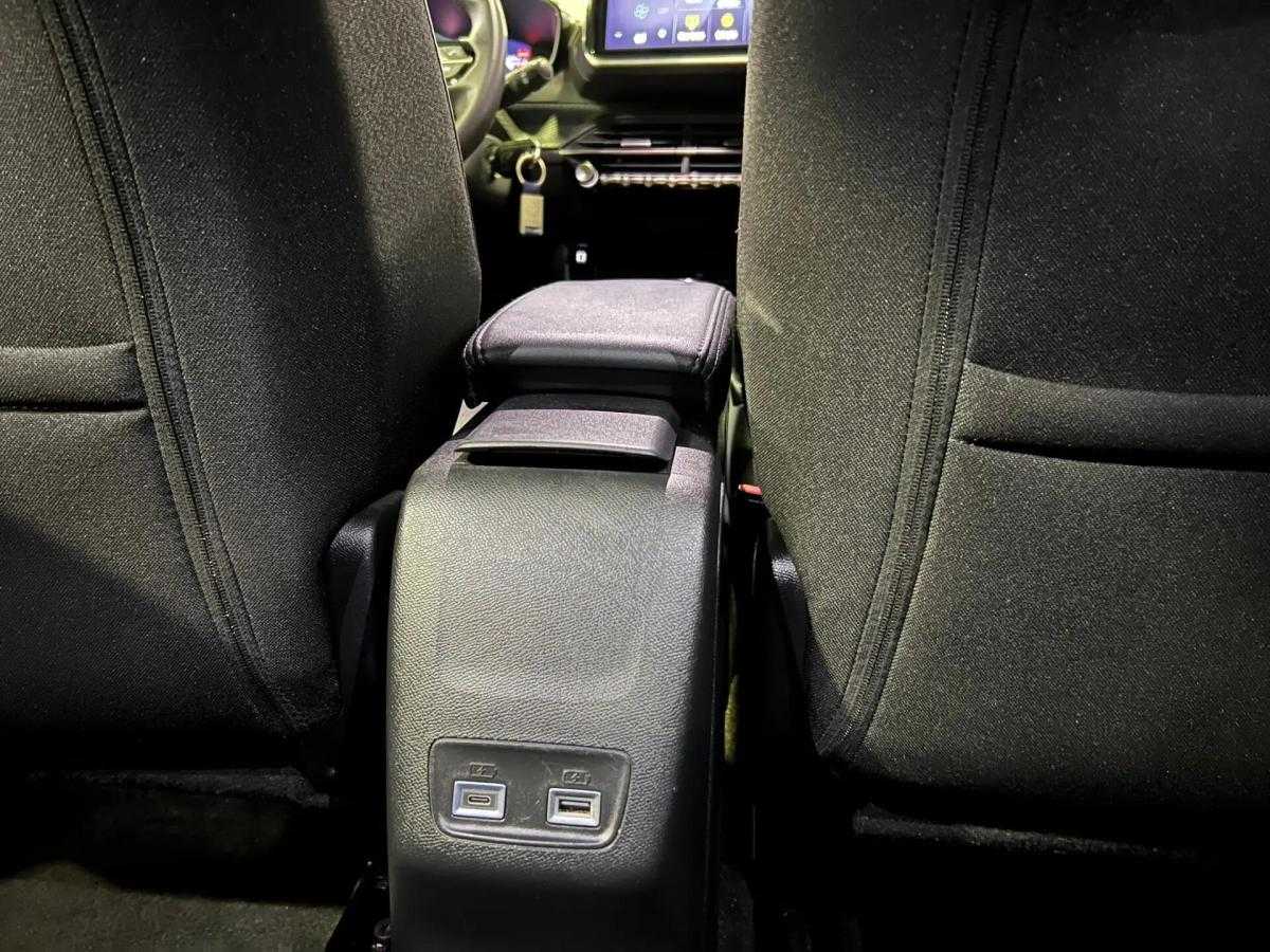 peugeot-e-2008-2026-eletrico-0cc