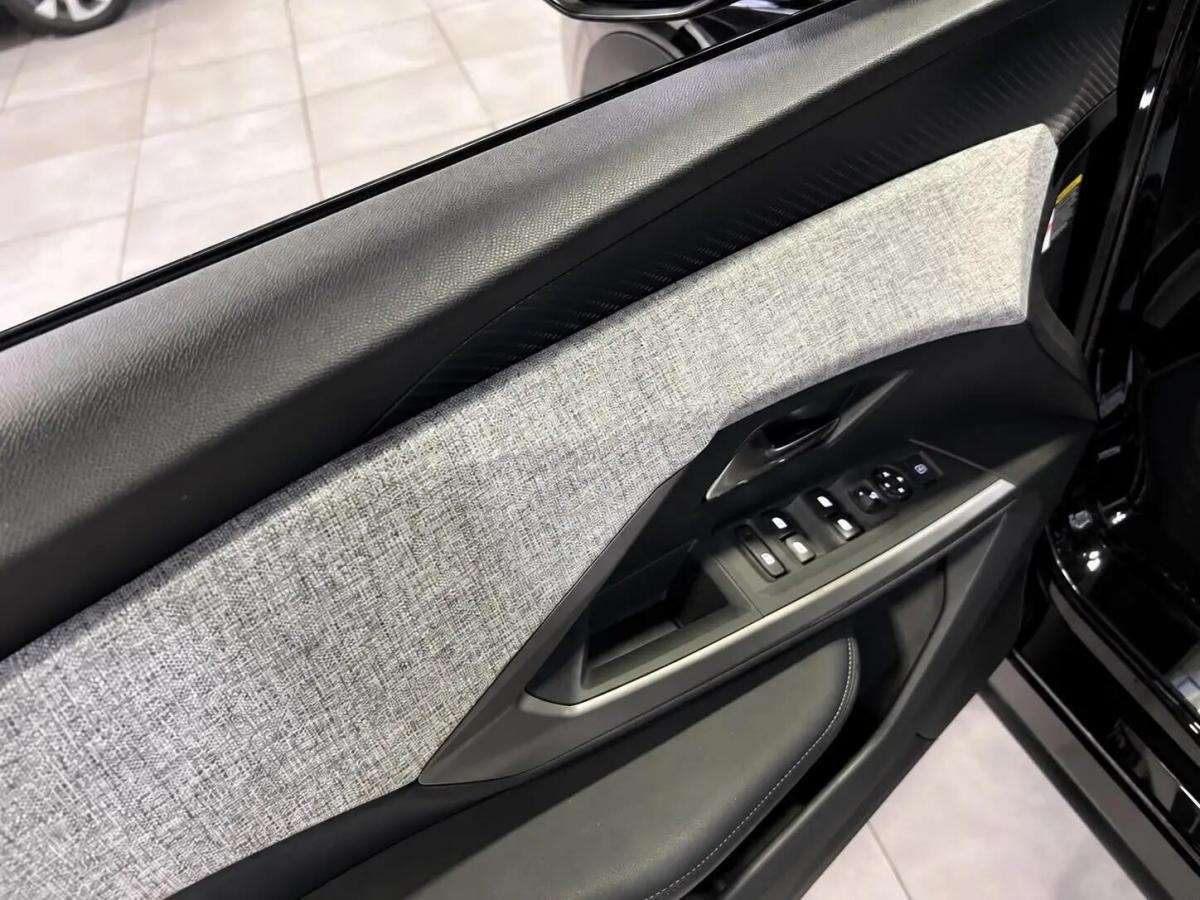 peugeot-3008-2025-gasolina-1199cc