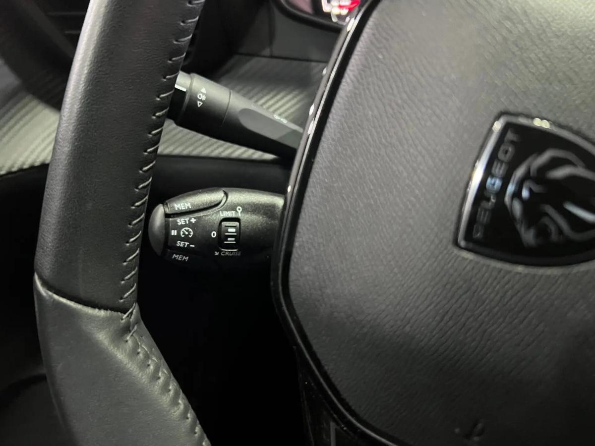 peugeot-208-2024-gasolina-1199cc
