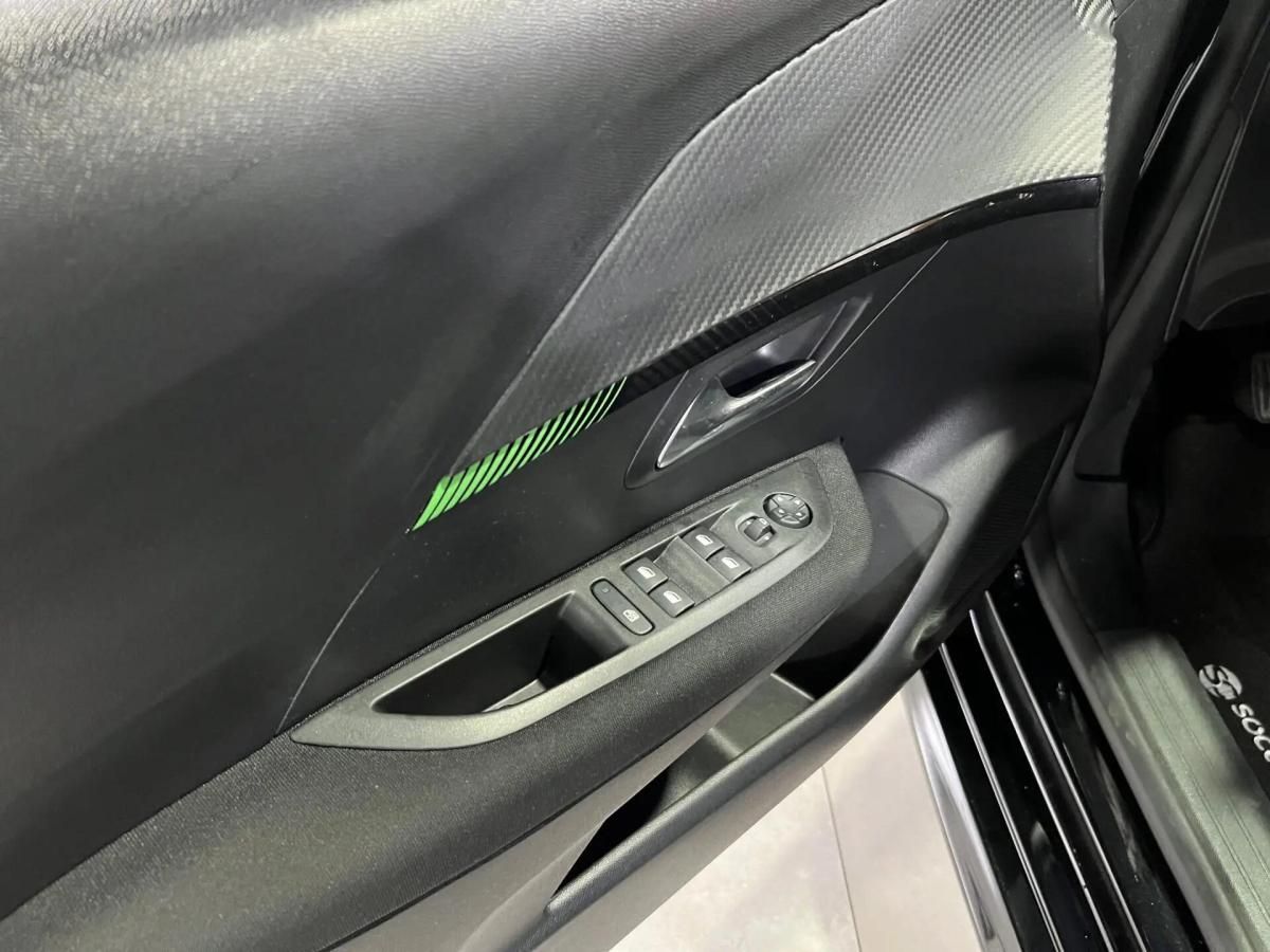 peugeot-208-2024-gasolina-1199cc