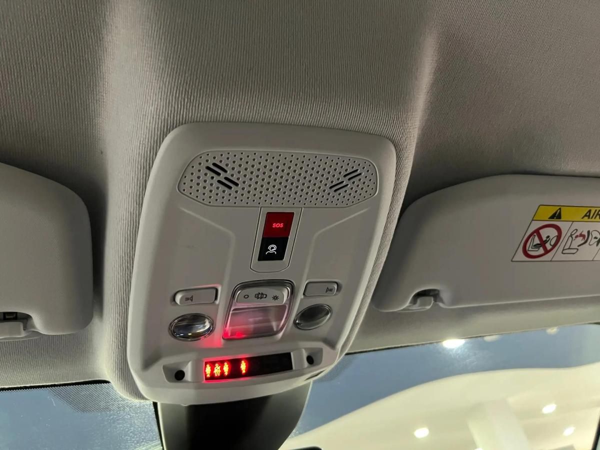 peugeot-208-2024-gasolina-1199cc