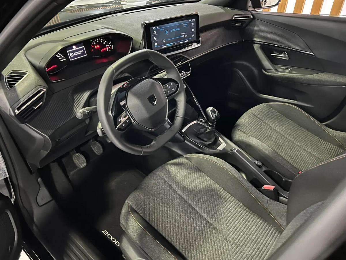 peugeot-2008-2025-gasolina-1199cc