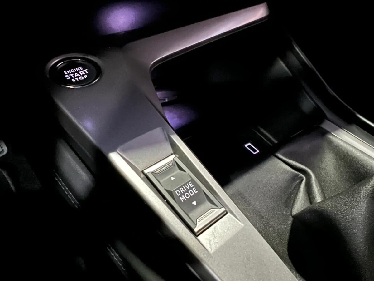 peugeot-308-sw-2024-gasolina-1199cc