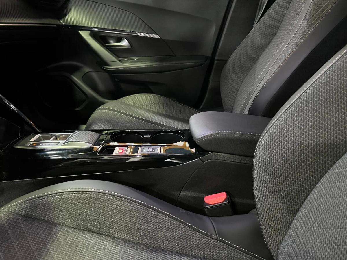 peugeot-2008-2025-gasolina-1199cc