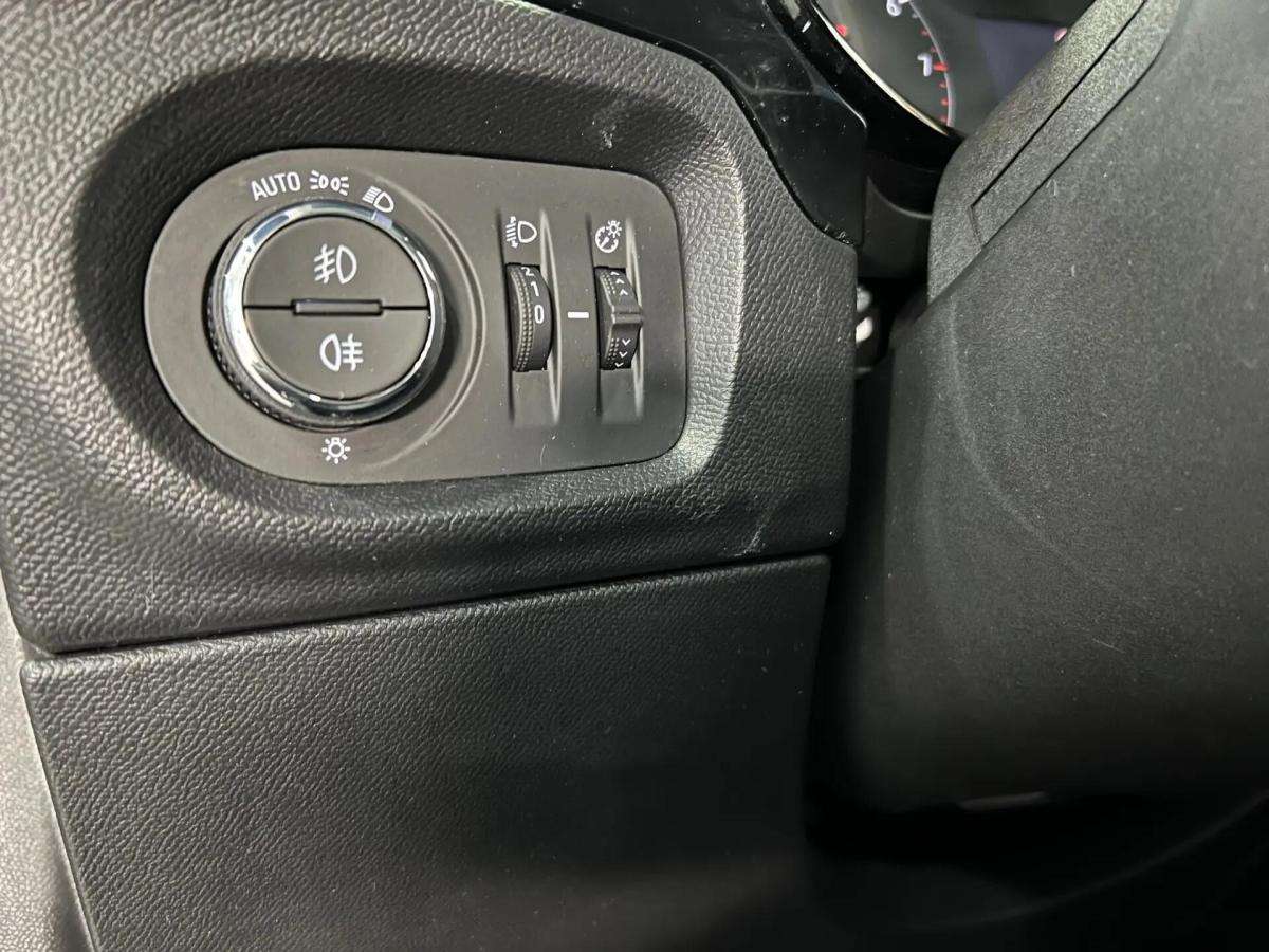 opel-corsa-2024-gasolina-1199cc