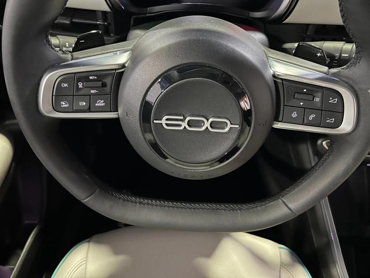 fiat-600-2024-gasolina-1199cc