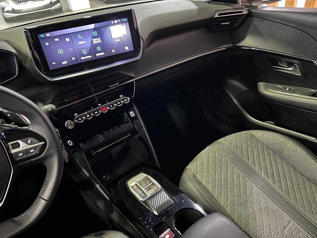 peugeot-208-2025-gasolina-1199cc