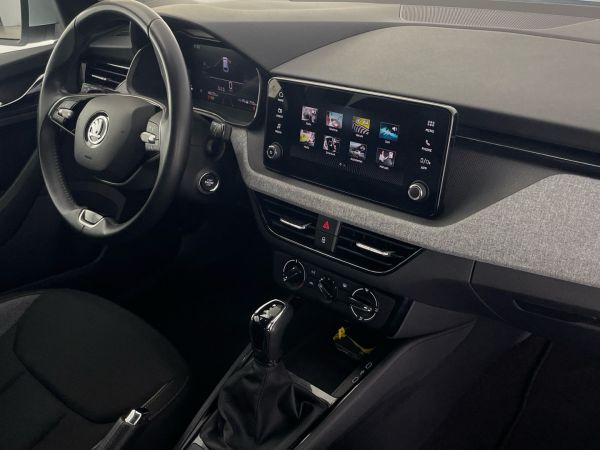 skoda-scala-2024-gasolina-999cc