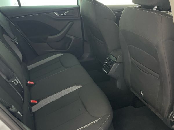 skoda-scala-2024-gasolina-999cc