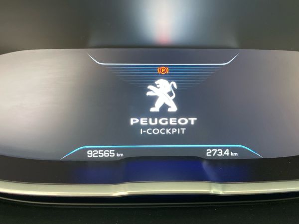 peugeot-5008-2018-diesel-1499cc