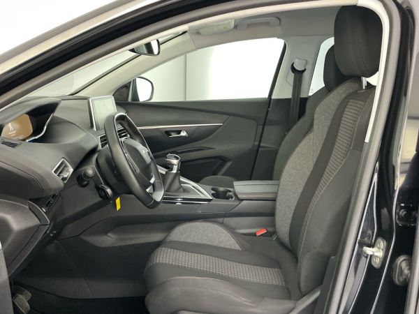 peugeot-5008-2018-diesel-1499cc