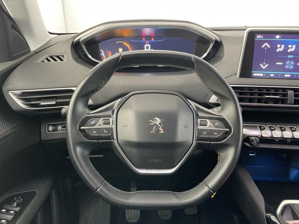 peugeot-5008-2018-diesel-1499cc
