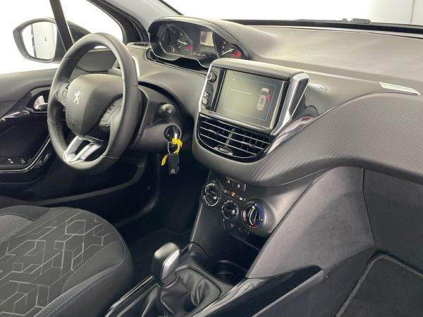 peugeot-2008-2019-gasolina-1199cc