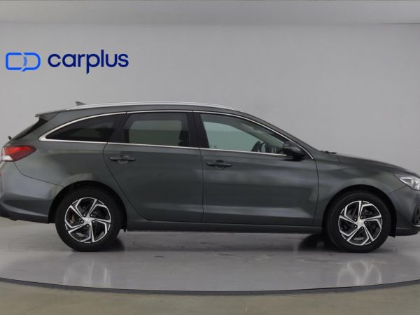 hyundai-i30-2021-diesel-1582cc