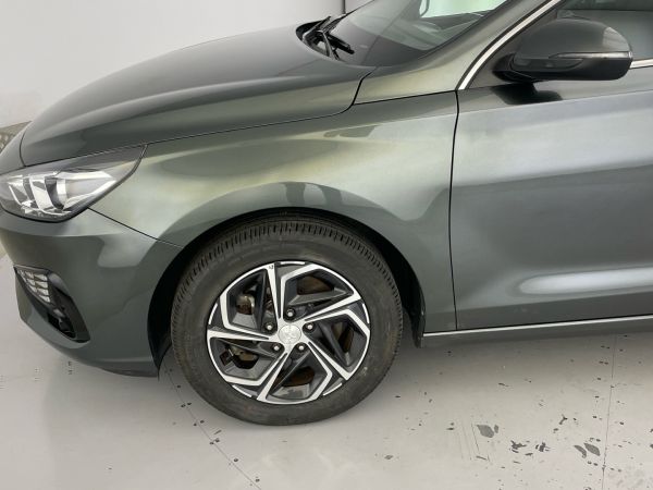 hyundai-i30-2021-diesel-1582cc