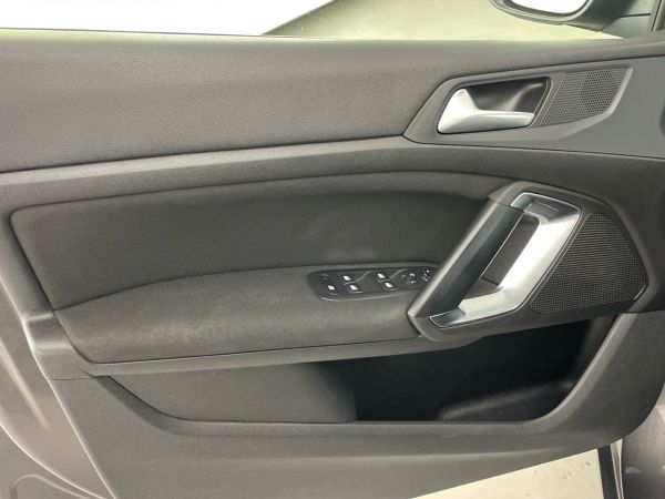 peugeot-208-2019-diesel-1499cc