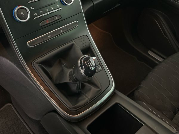 renault-scenic-2019-gasolina-1332cc