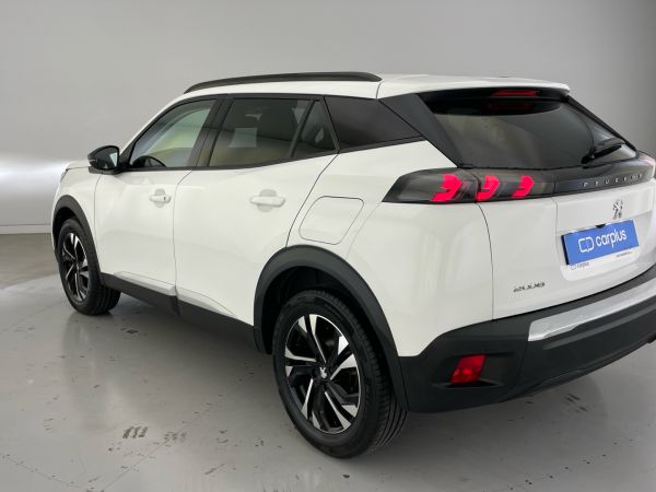 peugeot-2008-2022-gasolina-1199cc