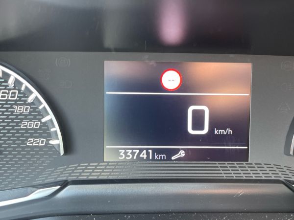 peugeot-2008-2023-gasolina-1199cc