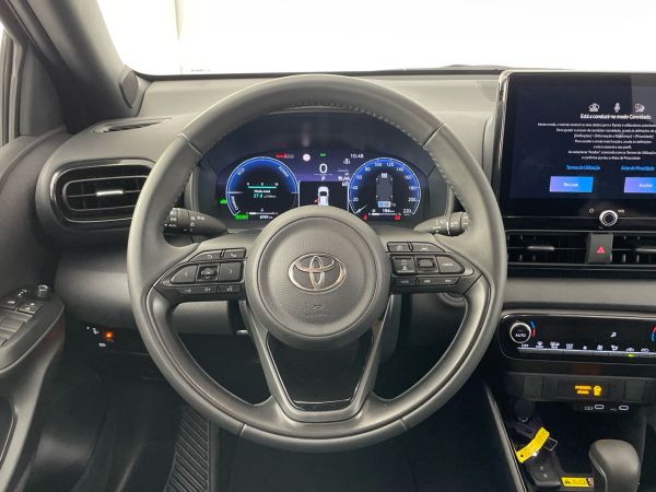 toyota-yaris-2025-gasolina-1490cc