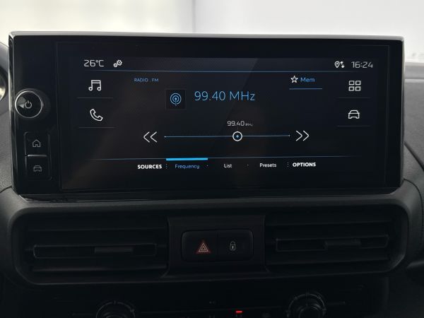 peugeot-partner-2025-diesel-1499cc